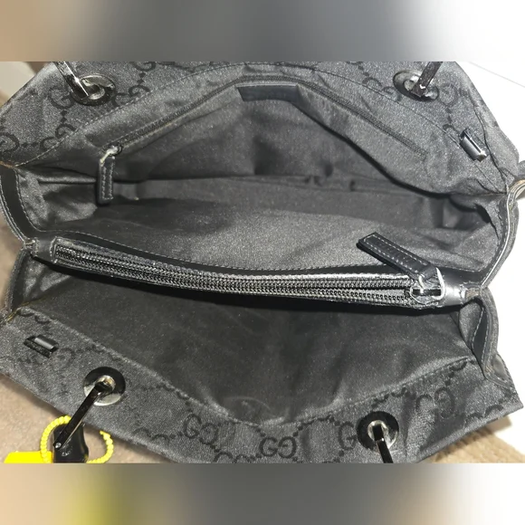 Gucci Bamboo Top Handle Tote โ Black GG Canvas โ Rare & Iconic - Picture 9 of 12